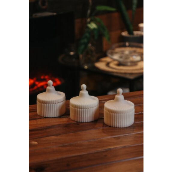 Bougie cire de soja pot en verre Timeless Aura Lora - CHARLOTTE SKIN