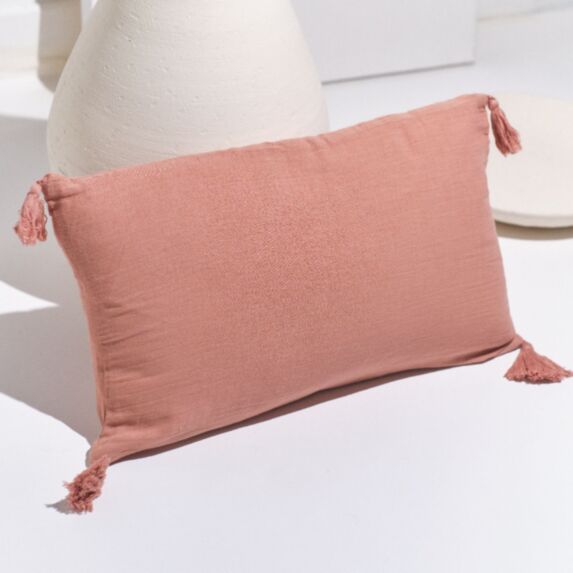 Coussin Romantik 50 x 30 cm gaze de coton rose - TODAY